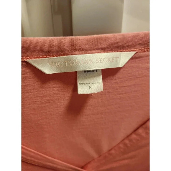 Vtg Victoria's Secret Light Weight Knit V-Neck Cardigan Pink 2005 - Sz S - Picture 3 of 8